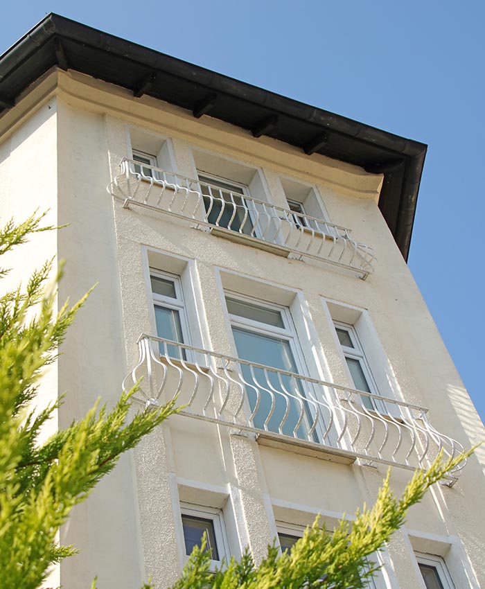 woman working in the office 2023 11 27 05 20 20 utc@2x